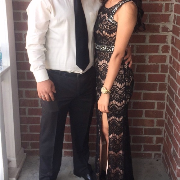 Dresses & Skirts - black lace dress